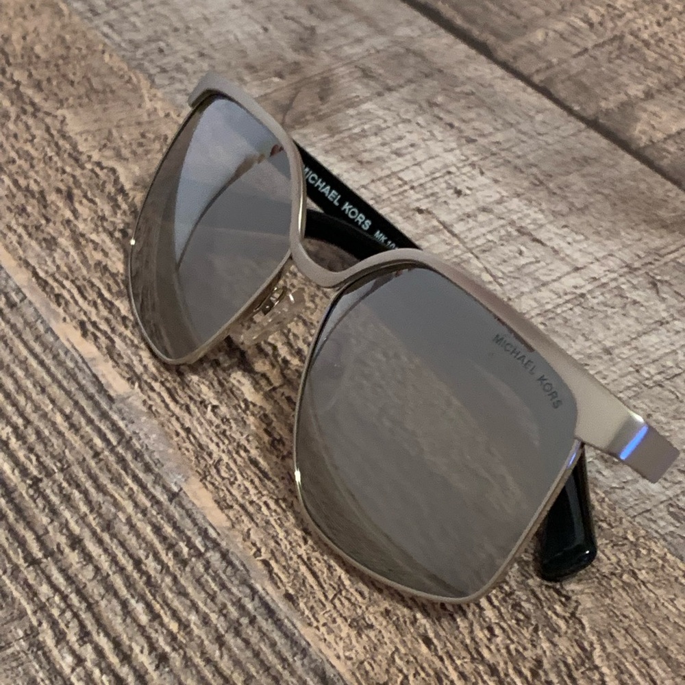 Silver trim MICHAEL Kors Sunglasses with Chrome/silver tint * Brand New W/o tags